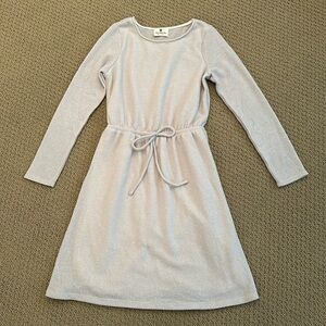 Betsey’s Boutique Shop cream colored long sleeve dress elastic waist size small